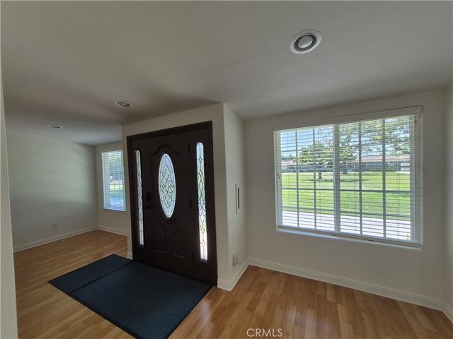 13701 Annandale Dr, 16Z Drive 16Z, Seal Beach, CA 90740