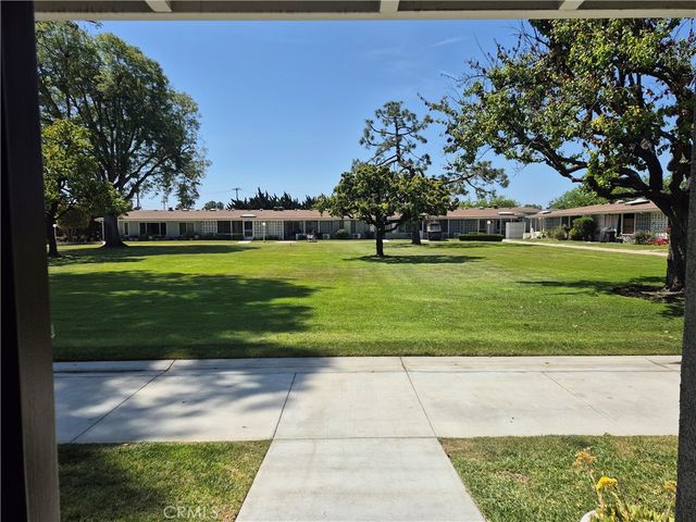 13701 Annandale Dr, 16Z Drive 16Z, Seal Beach, CA 90740