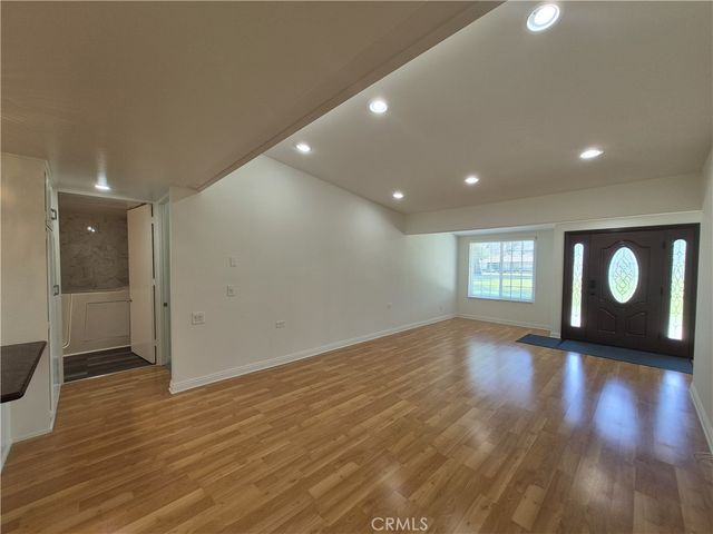 13701 Annandale Dr, 16Z Drive 16Z, Seal Beach, CA 90740