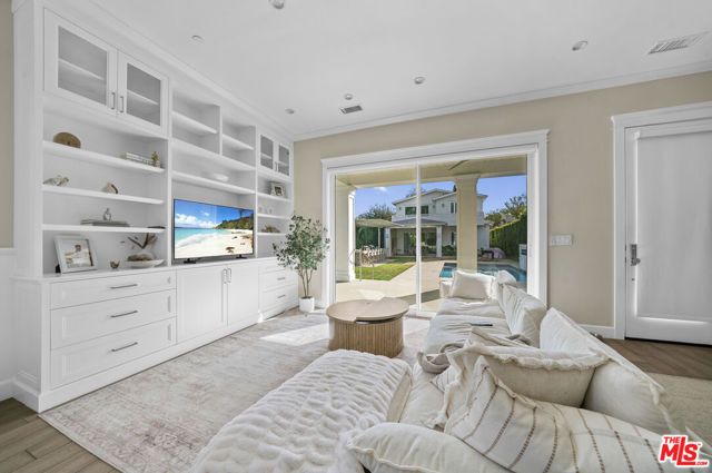 12345 Huston Street, Valley Village, CA 91607