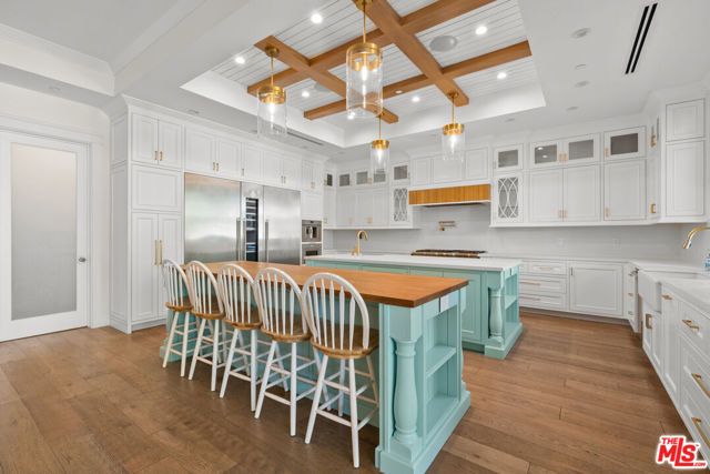 12345 Huston Street, Valley Village, CA 91607