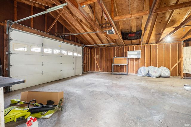 116 E Baltimore Street, Garrett, IN 46738