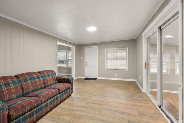 116 E Baltimore Street, Garrett, IN 46738