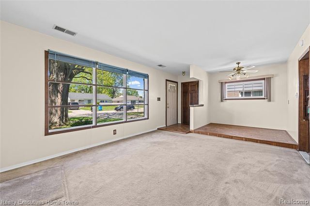 25520 Miracle Drive, Madison Heights, MI 48071
