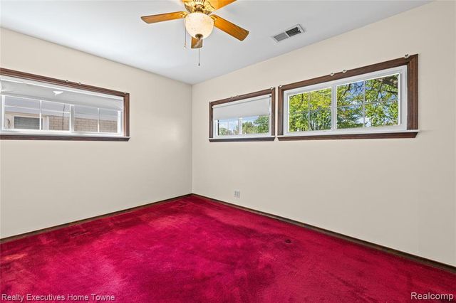25520 Miracle Drive, Madison Heights, MI 48071