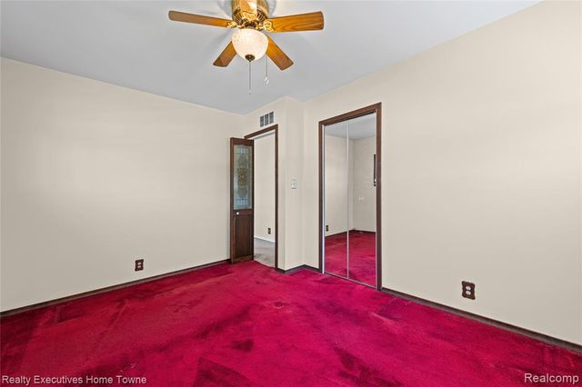 25520 Miracle Drive, Madison Heights, MI 48071