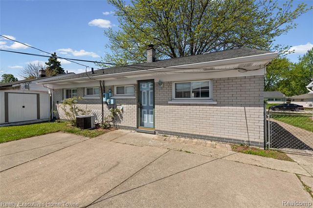 25520 Miracle Drive, Madison Heights, MI 48071