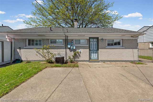 25520 Miracle Drive, Madison Heights, MI 48071