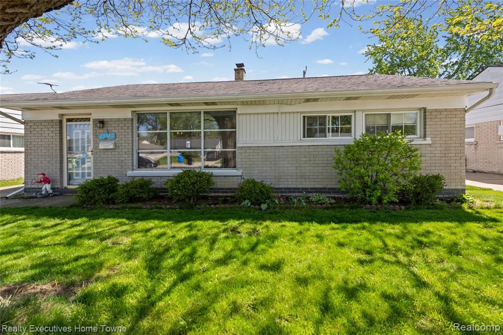25520 Miracle Drive, Madison Heights, MI 48071