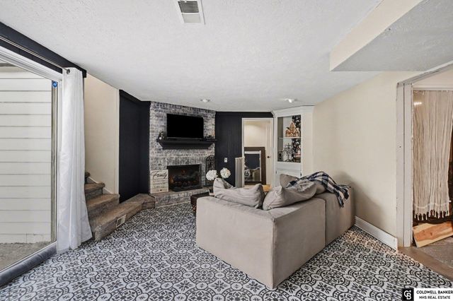6408 Western Avenue, Omaha, NE 68132