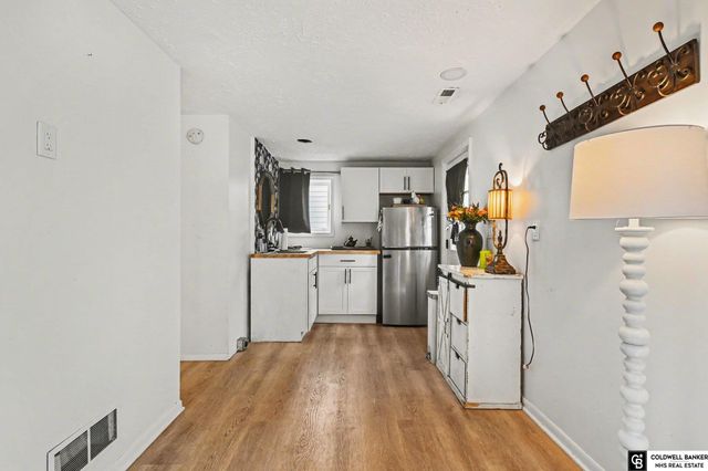 6408 Western Avenue, Omaha, NE 68132