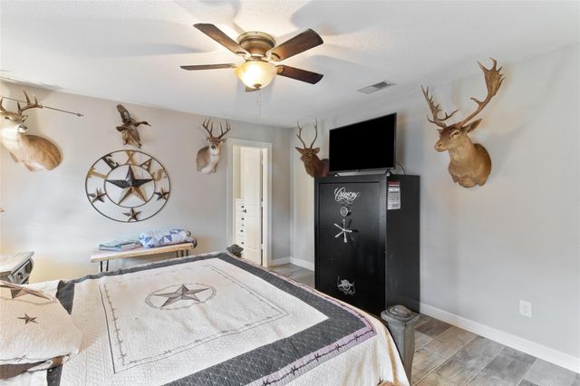 219 Red Oak Circle, Brazoria, TX 77422