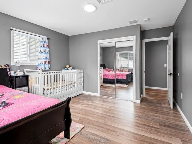 42 Ringgold St, Springfield, MA 01107
