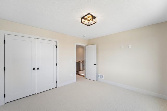 4656 177th Street, Urbandale, IA 50263