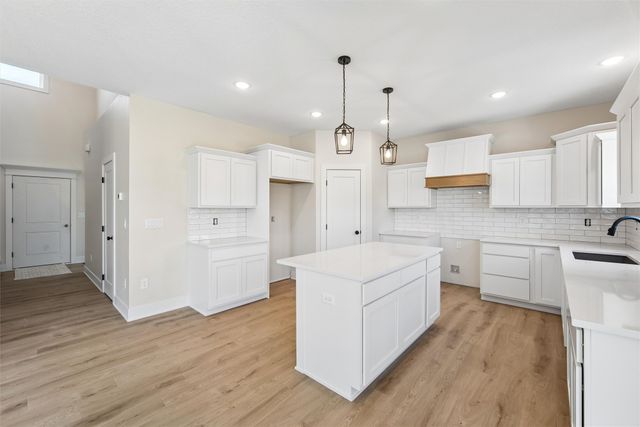 4656 177th Street, Urbandale, IA 50263