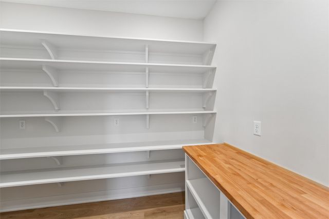 4656 177th Street, Urbandale, IA 50263