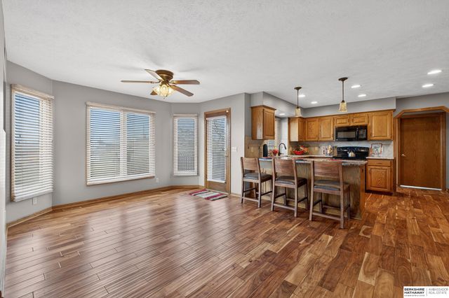 5512 S 166 Street, Omaha, NE 68135