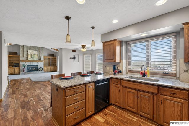 5512 S 166 Street, Omaha, NE 68135