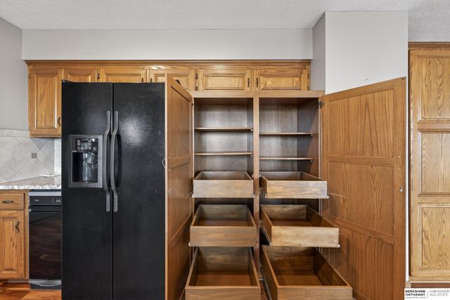 5512 S 166 Street, Omaha, NE 68135