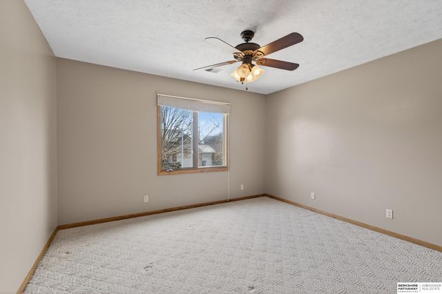 5512 S 166 Street, Omaha, NE 68135