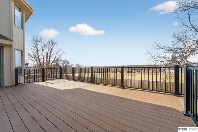 5512 S 166 Street, Omaha, NE 68135