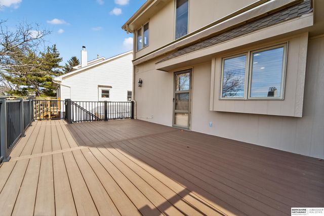 5512 S 166 Street, Omaha, NE 68135