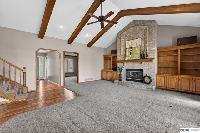 5512 S 166 Street, Omaha, NE 68135