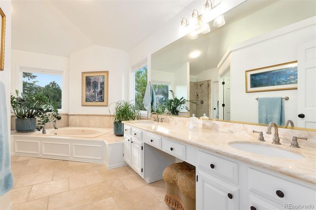 24 Desert Willow Lane, Littleton, CO 80127