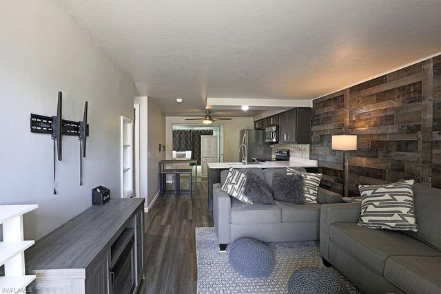 2184 Arden ST, Fort Myers, FL 33907