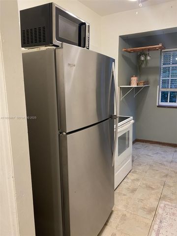 11701 NE 11th Pl 1, Biscayne Park, FL 33161