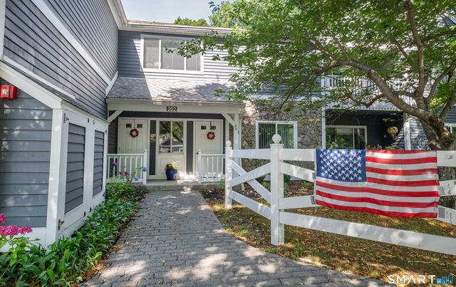 202 Windgate Circle E, Monroe, CT 06468