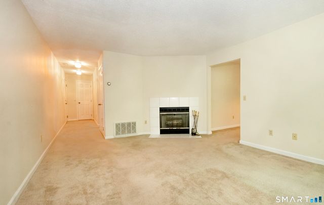 202 Windgate Circle E, Monroe, CT 06468
