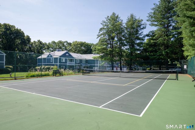 202 Windgate Circle E, Monroe, CT 06468