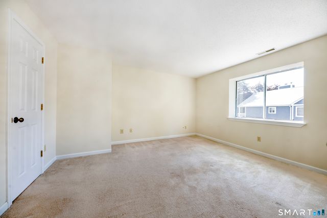 202 Windgate Circle E, Monroe, CT 06468