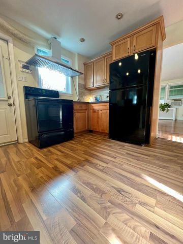 1243 WILSON DR, Havertown, PA 19083