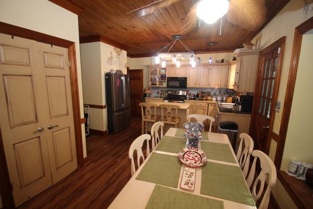 115 Dogwood Dr., Hattiesburg, MS 39402