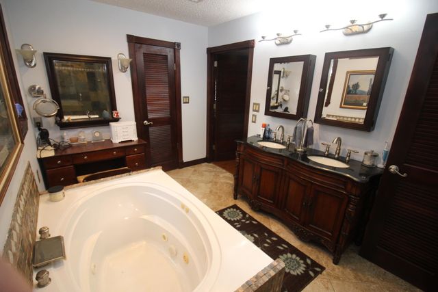 115 Dogwood Dr., Hattiesburg, MS 39402