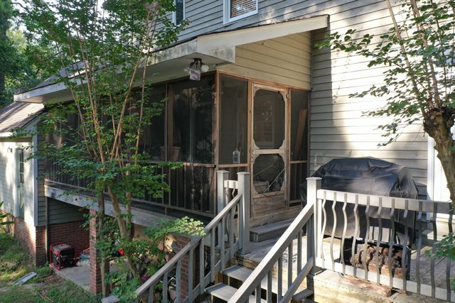 115 Dogwood Dr., Hattiesburg, MS 39402