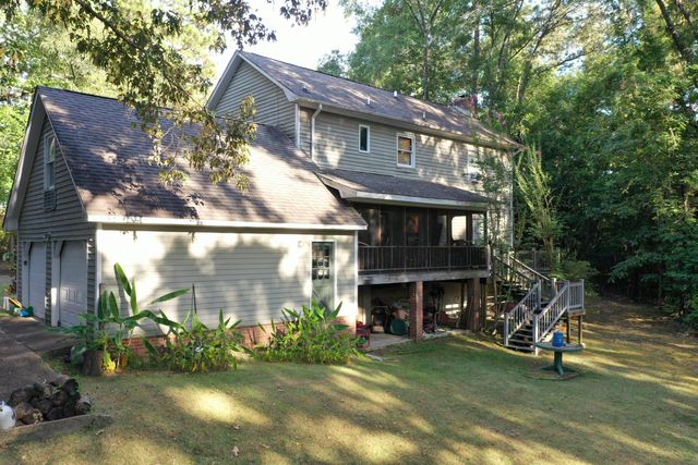 115 Dogwood Dr., Hattiesburg, MS 39402