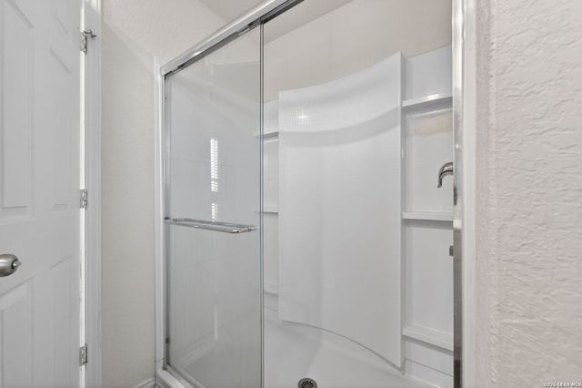 6907 Ashcat, Converse, TX 78109