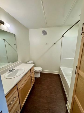 726 E Emma Avenue 100, Springdale, AR 72764