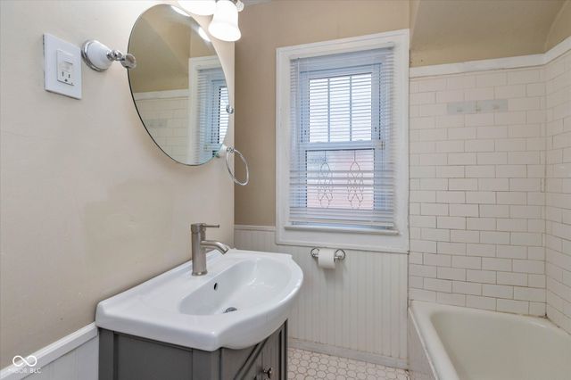 1210 Shannon Avenue, Indianapolis, IN 46201