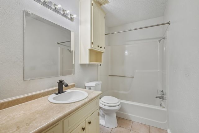 3710 Pratt Ln, Longview, TX 75604