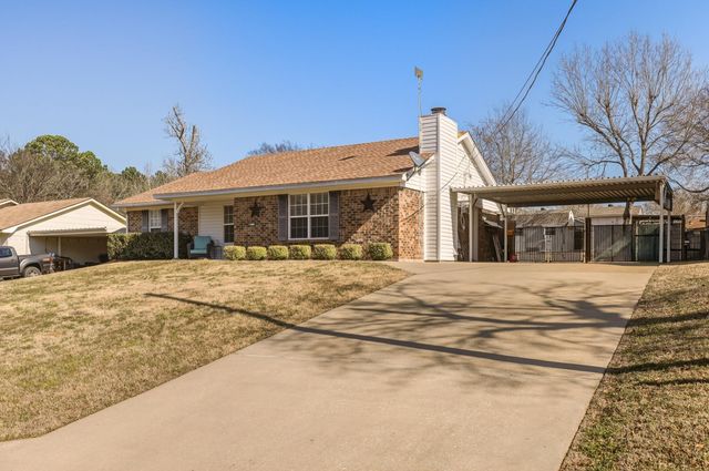 3710 Pratt Ln, Longview, TX 75604