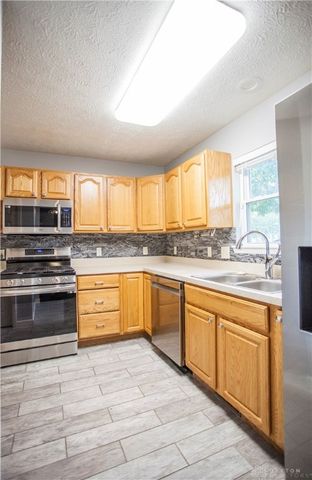 3302 Shorelands Road, Moraine, OH 45439