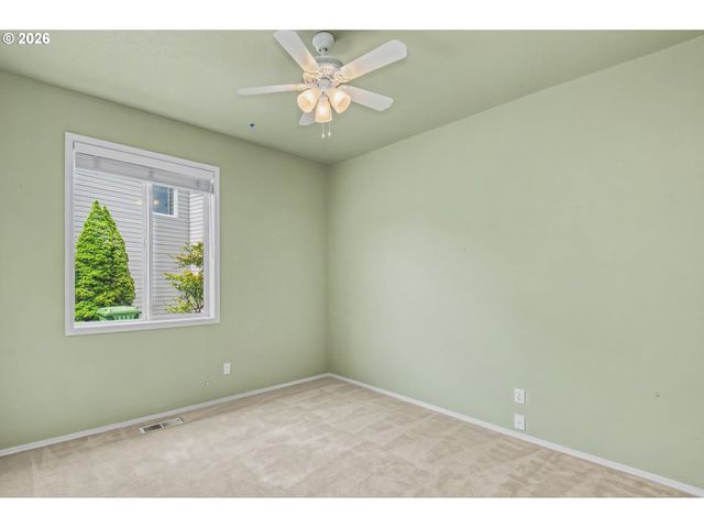 8891 Sw IOWA Dr, Tualatin, OR 97062