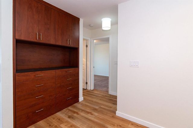 3030 Suncrest Dr. 605, San Diego, CA 92116