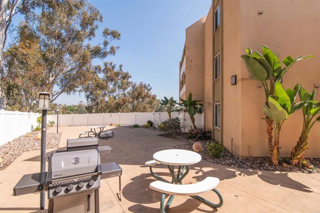3030 Suncrest Dr. 605, San Diego, CA 92116