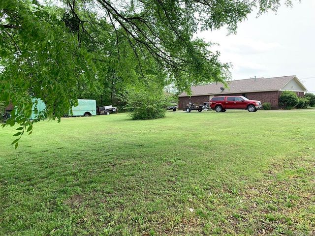 1311 E 16th Street, Russellville, AR 72802
