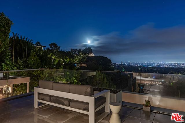 1288 Angelo Drive, Beverly Hills, CA 90210